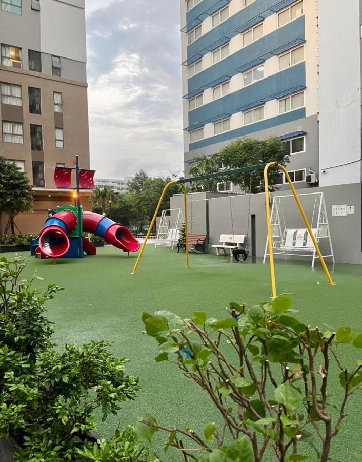 Botanica Premier - Near Tan Son Nhat Airport - 5 Minutes -